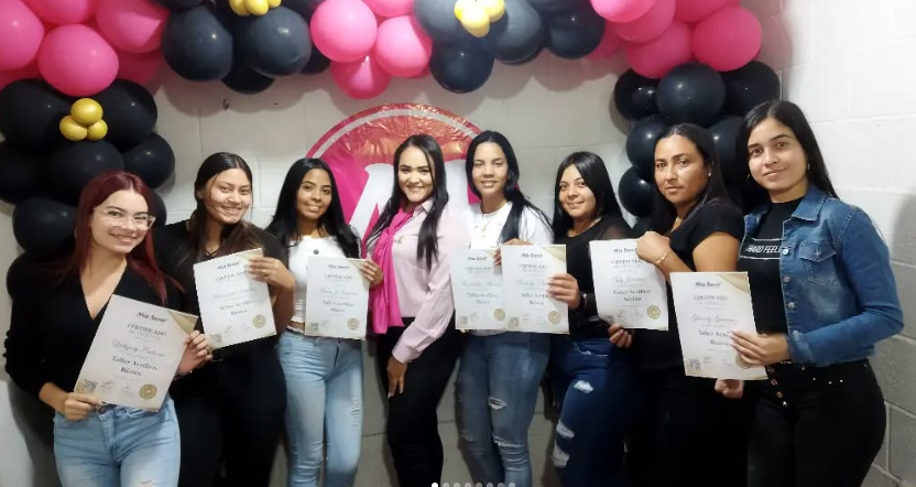 test1 Curso Nails Master pro alumnas